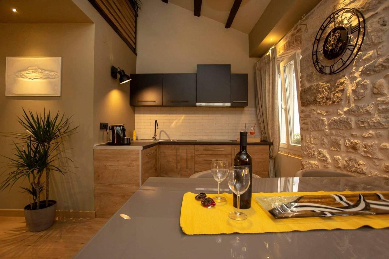 ˇdcˇ Modern Apartment Near The Church Rovinj Luaran gambar