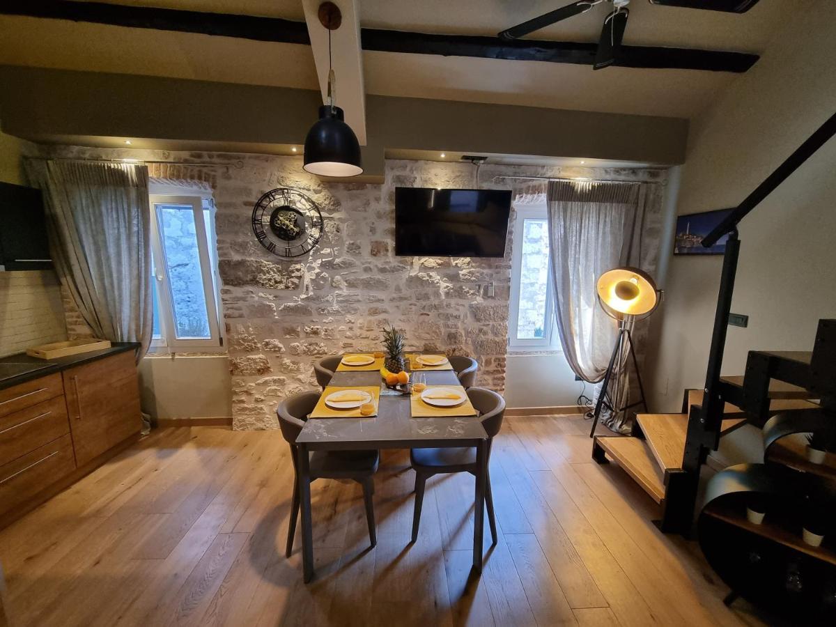 ˇdcˇ Modern Apartment Near The Church Rovinj Luaran gambar