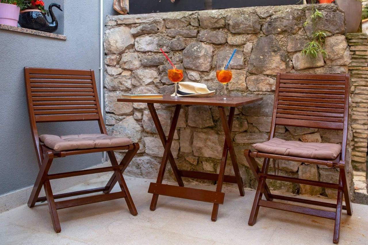 ˇdcˇ Modern Apartment Near The Church Rovinj Luaran gambar