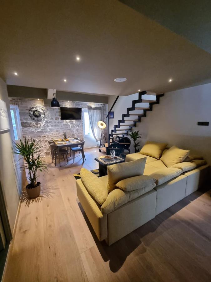 ˇdcˇ Modern Apartment Near The Church Rovinj Luaran gambar