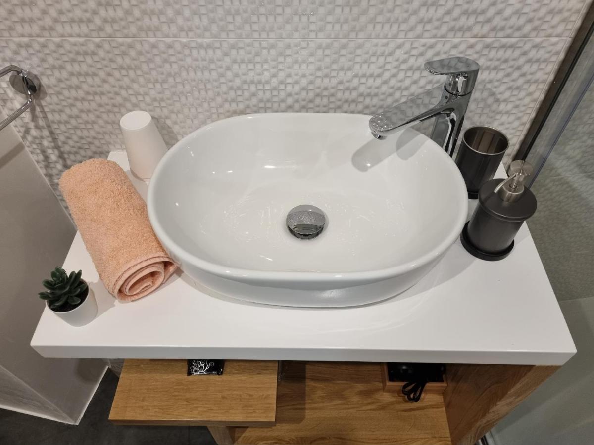 ˇdcˇ Modern Apartment Near The Church Rovinj Luaran gambar